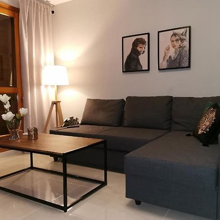 Naufragos Apartament ตอร์เรเวียคา ภายนอก รูปภาพ