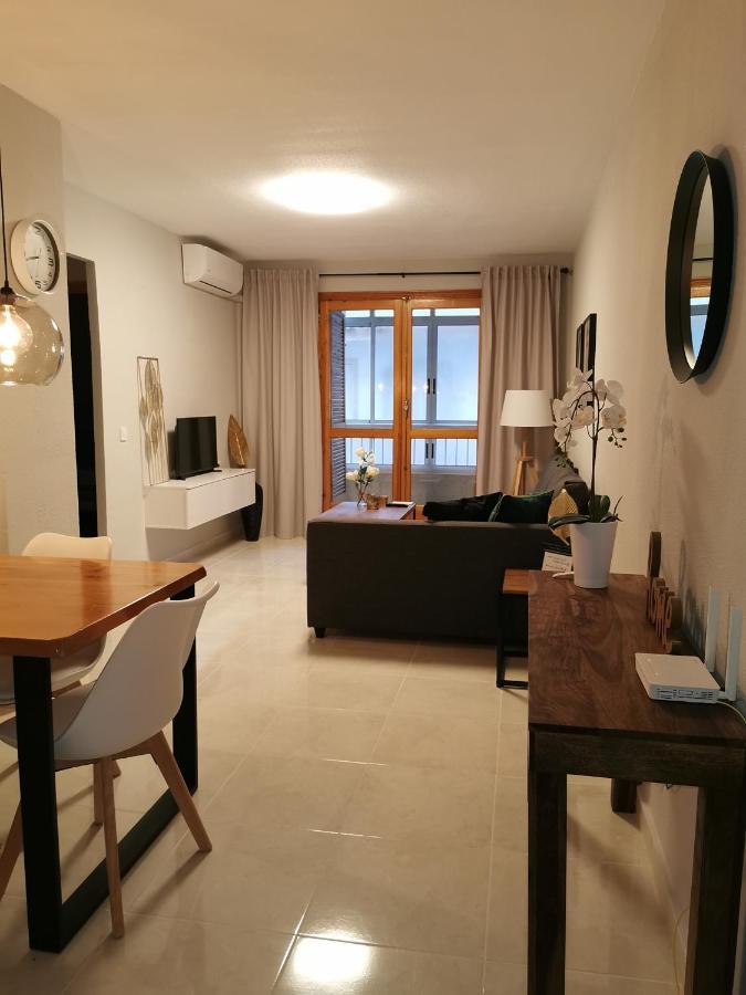 Naufragos Apartament ตอร์เรเวียคา ภายนอก รูปภาพ