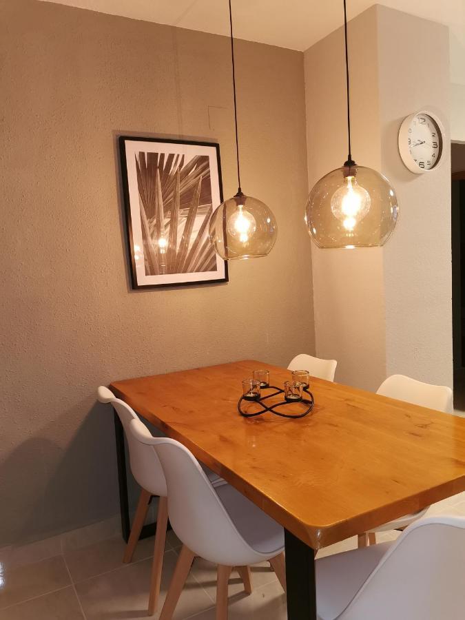 Naufragos Apartament ตอร์เรเวียคา ภายนอก รูปภาพ