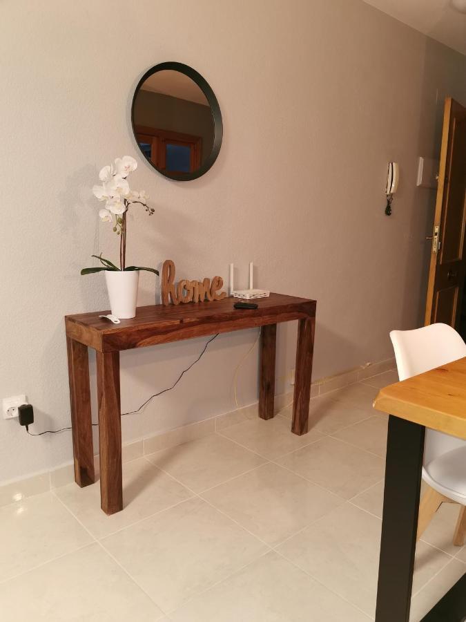 Naufragos Apartament ตอร์เรเวียคา ภายนอก รูปภาพ
